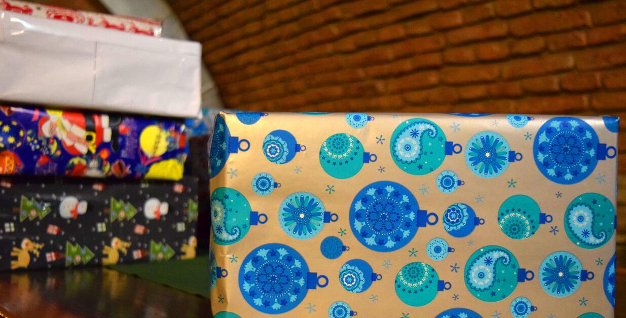 Christmas presents Generic